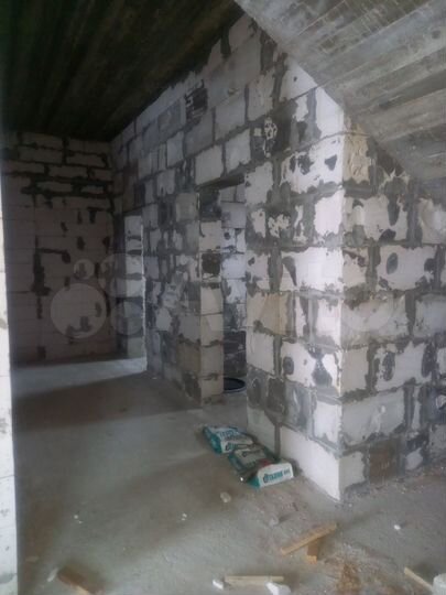 Дом 310 м² на участке 8 сот.