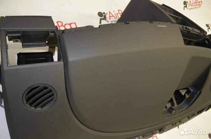 Торпедо панель приборов Opel Meriva 2016г