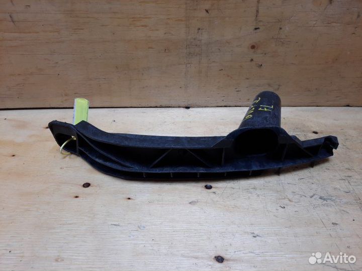 Планка под фару прав. перед. volkswagen golf 5