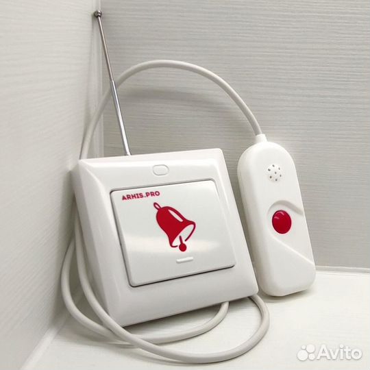 Кнопка вызова персонала и помощи в палату больному