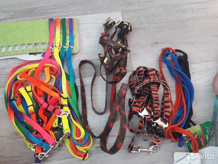 Новые одежда и аксессуары для собак мален. пород