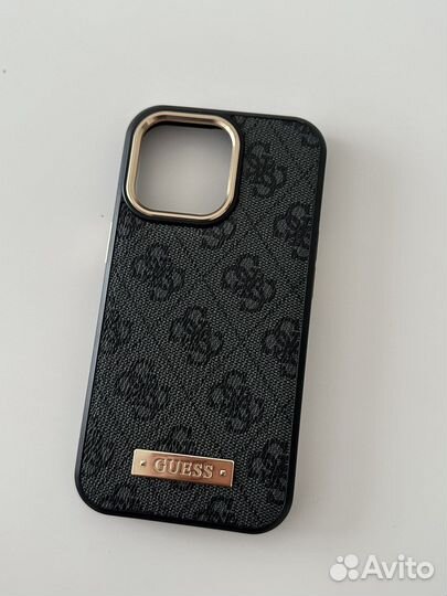 Чехол на iPhone 13 pro фирмы guess, оригинал