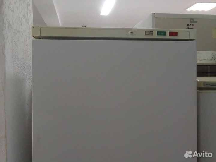 Холодильник б/у Атлант 170 см
