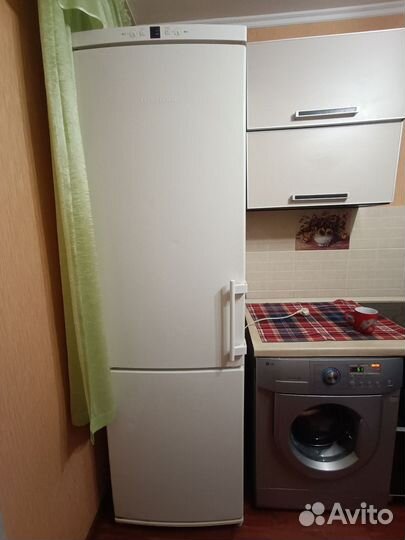Холодильник бу liebherr