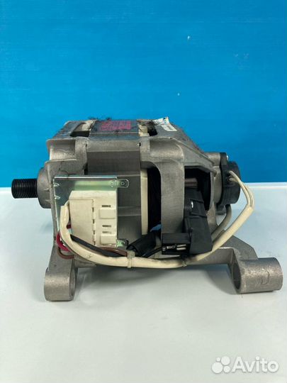 Двигатель стиральной машины Zanussi