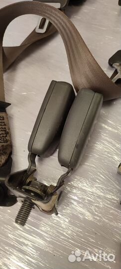 Задний ремень безопасности Volvo S80