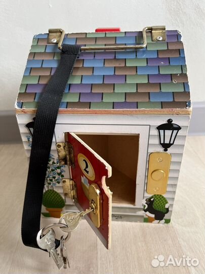 Игровой дом Melissa&Doug с замками