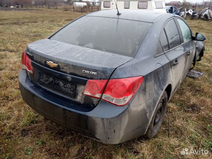 Шевроле Круз 1,6 МКПП