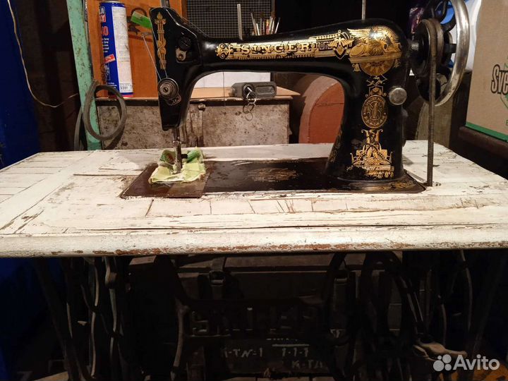 Швейная машина Singer