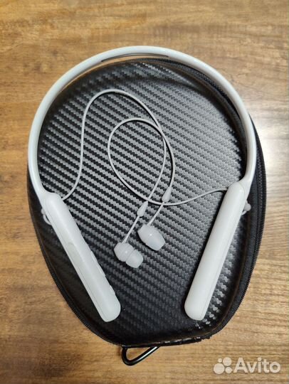 Беспроводные наушники Sony wi-c400