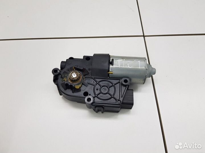 Моторчик люка (Faw Besturn X80)