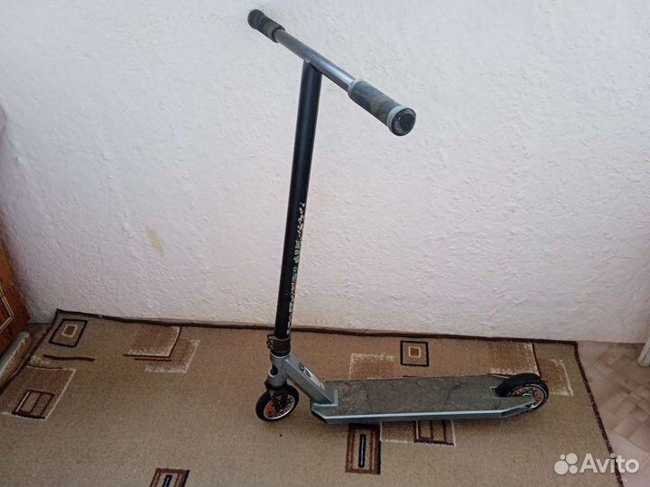 Трюковой самокат б/у duker
