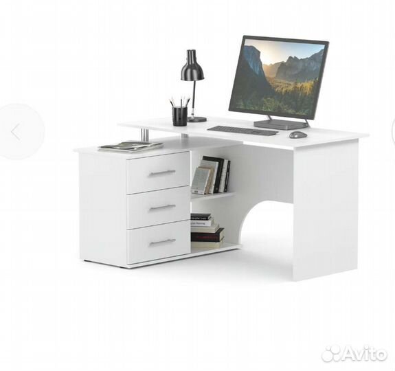 Угловой письменный стол