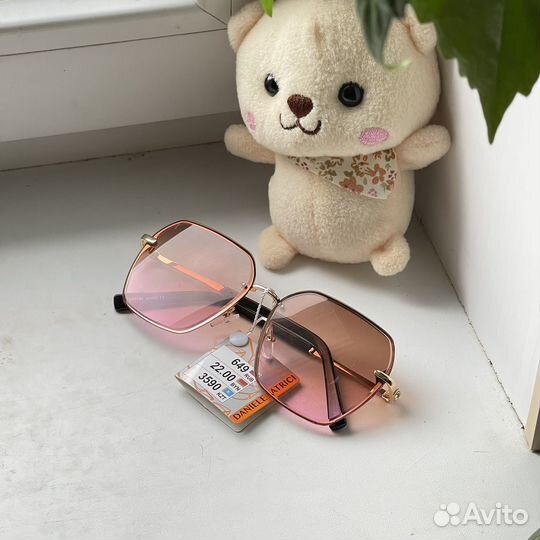 Новые солнцезащитные очки