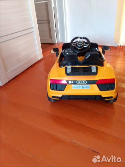 Детская машинка до 3 лет