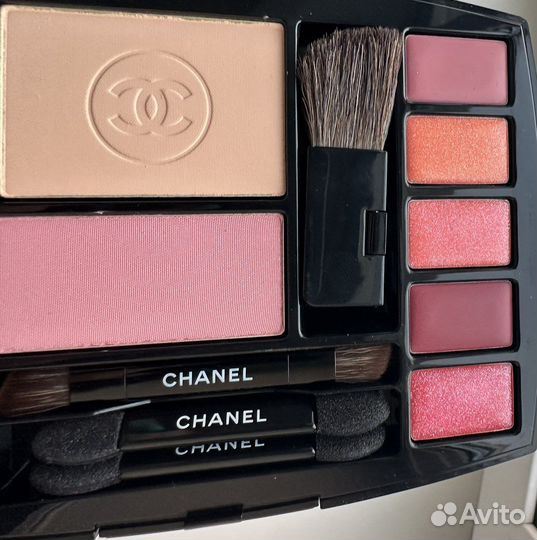 Chanel палетка тени пудра румяна