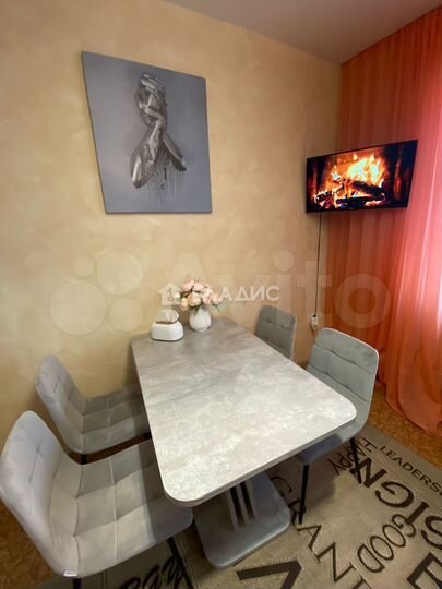 2-к. квартира, 60 м², 10/14 эт.