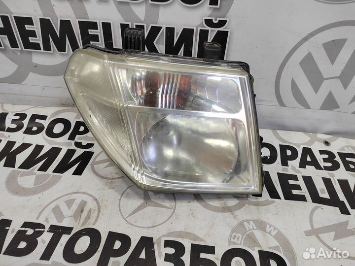 Фара правая Nissan Pathfinder 3 R51