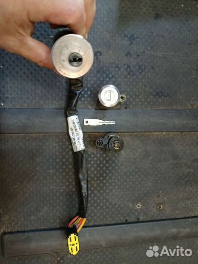 Лада Ларгус замок зажигания