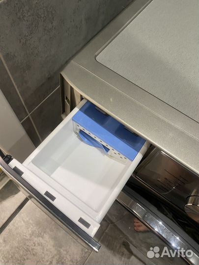 Стирально сушильная машина