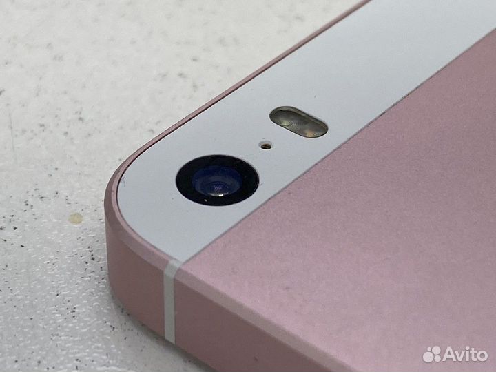 iPhone SE, 32 ГБ