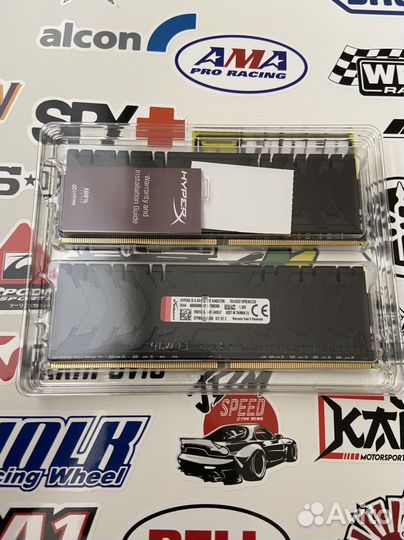 Kingston HyperX Predator 32 гб