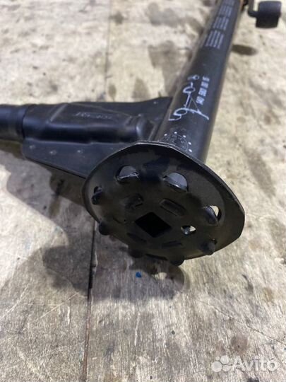 Домкрат Mercedes-Benz S-Class W140 M119E50