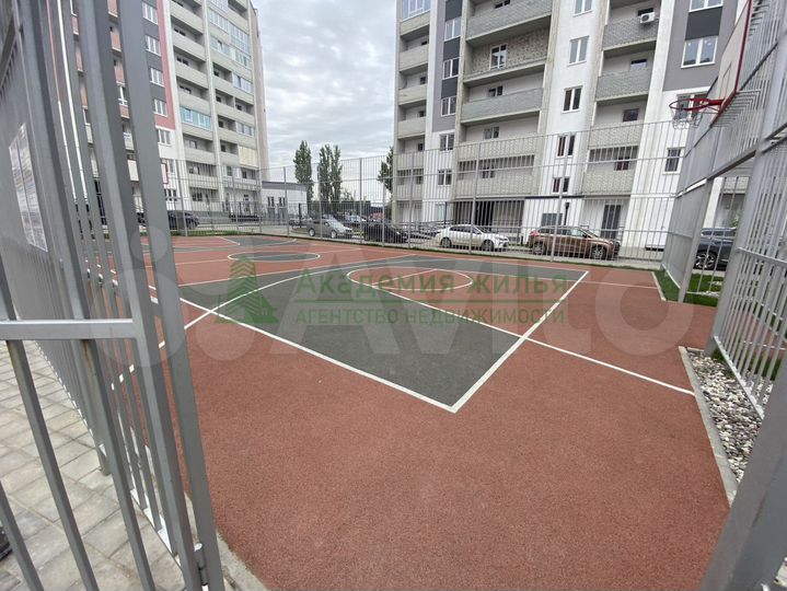 2-к. квартира, 83,6 м², 4/10 эт.