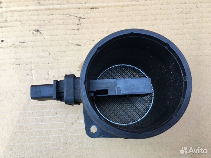 Дмрв расходомер воздуха Volkswagen Tiguan 07-17