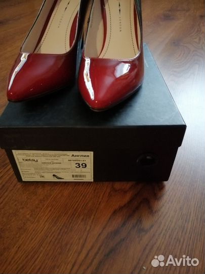 Туфли женские 39 размер новые