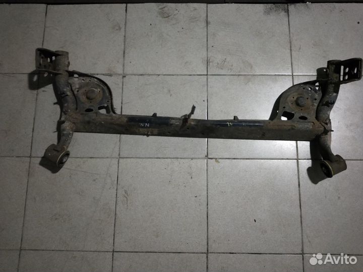 Балка задняя Nissan Note E11 Ниссан Ноут