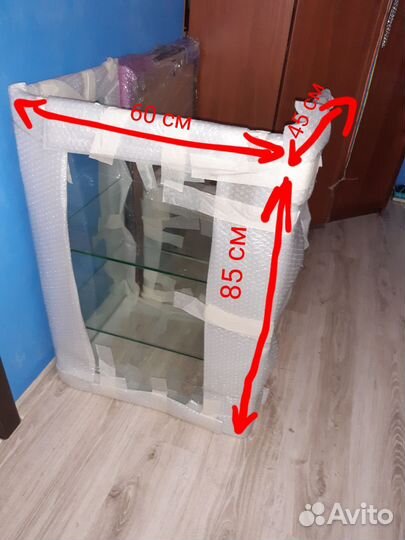 Витрина стеклянная