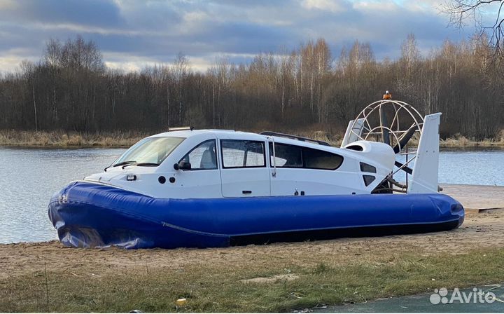 Катер или судно на воздушной подушке Кайман-10