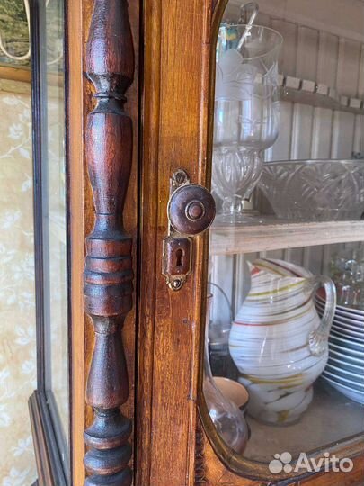 Старинный буфет сервант