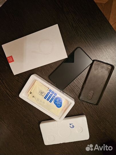 OnePlus 6T, 8/128 ГБ