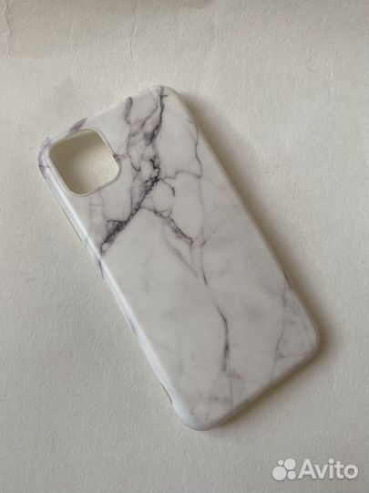 Чехол на iPhone 11