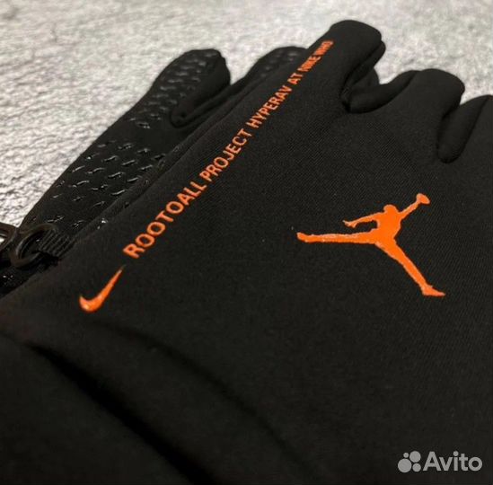 Перчатки Nike черные