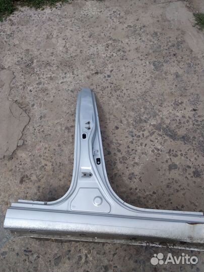 Hyundai Solaris порог левый