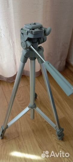 Штатив для фотоаппарата