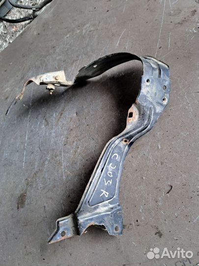 Кронштейн фары правый Mercedes W203