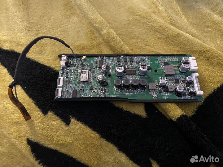 Jbl charge 3 на запчасти