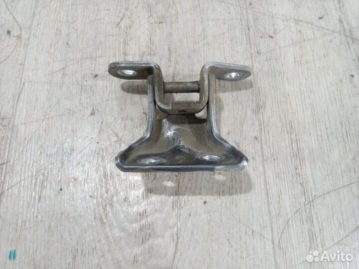 Петля двери задняя правая Kia Rio 2 2005-2011