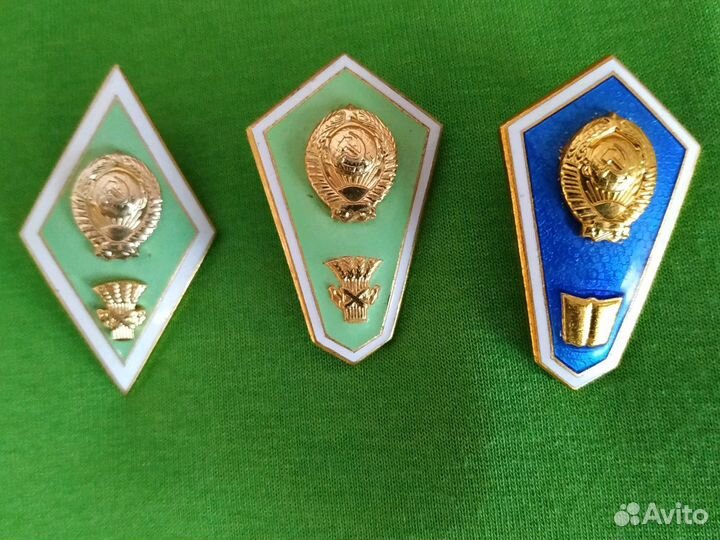 Нагрудные знаки за окончание обучения в СССР, лмд