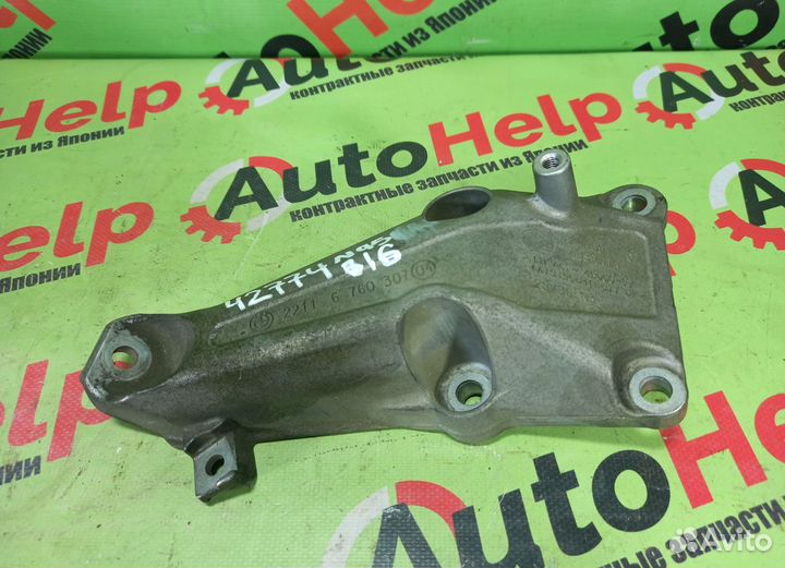 Кронштейн двс BMW 1-series E87 N45B16A левый