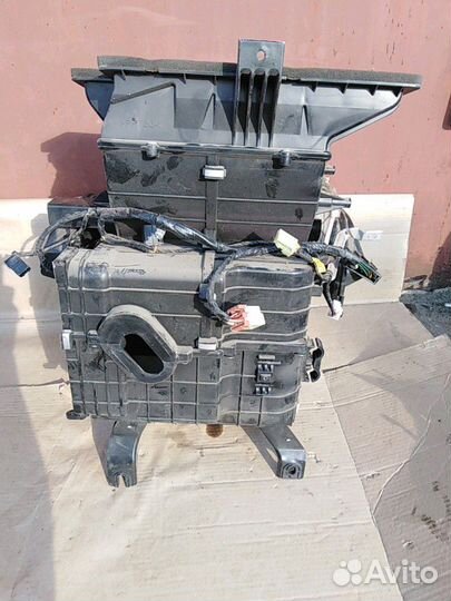 Корпус отопителя салона киа спортейдж 2 2009г