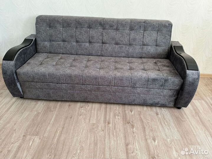 Прямой диван на заказ