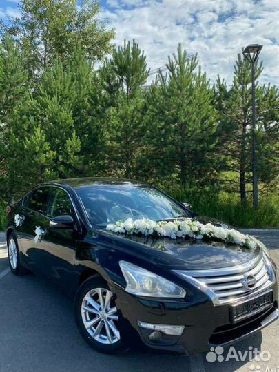 Свадебные кольца и украшения