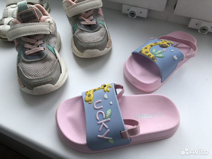 Одежда на девочку пакетом 98-104, обувь 26