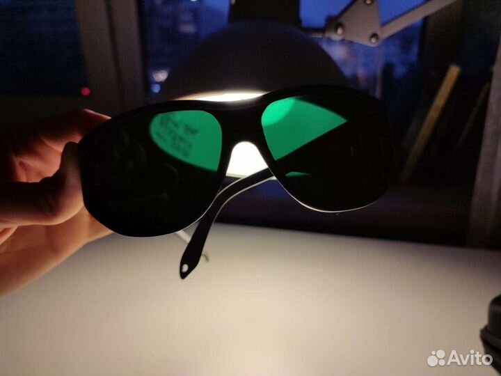 Защитные очки: сварка / снег и горы / ядерный гриб