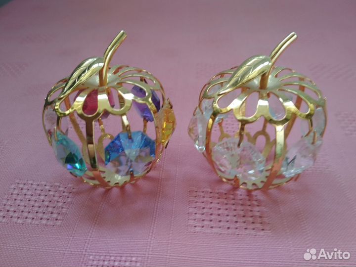 Статуэтки Фигурки Сувениры-яблочки